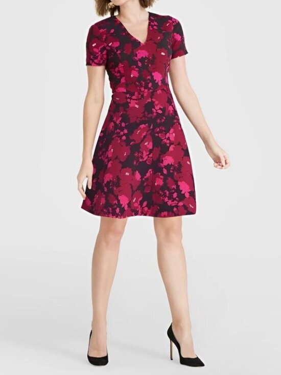 Draper James Dresses & Skirts - Draper James Floral Fit & Flare Dress - Size 6